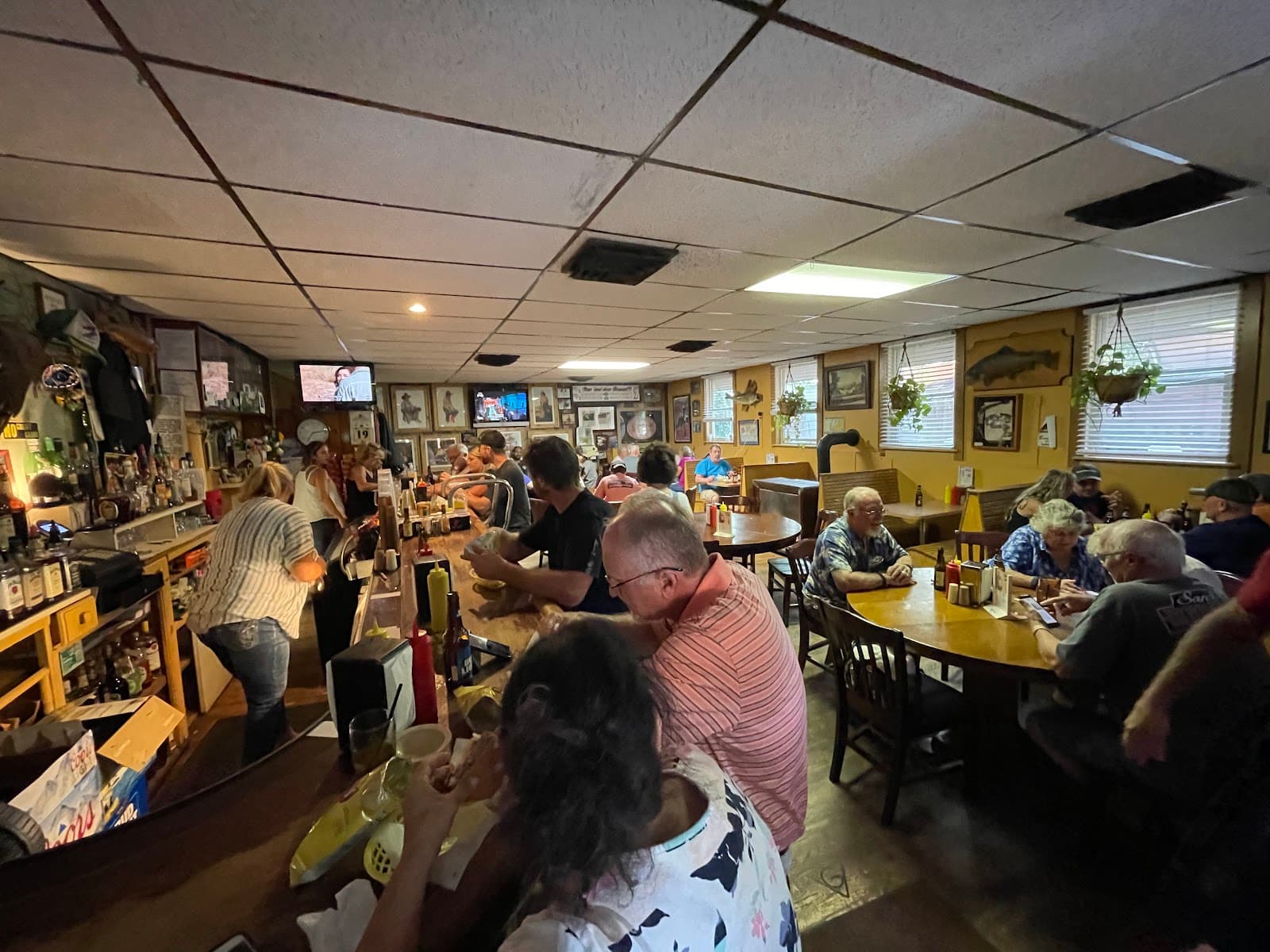 Bud's Cafe & Bar